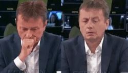 “어어” 말 더듬고 눈만 깜빡…결국 쓰러진 장관, 무슨 일? (영상)