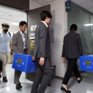 `이춘석 주식거래` 수사 속도…출국금지·압색, 전방위 압박(종합)