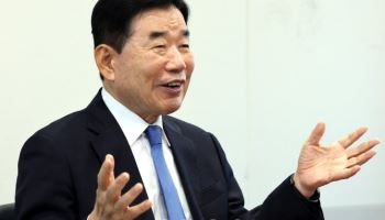 김진표 "잘 한 관세협상이지만…제조업 공동화 후폭풍이 과제"