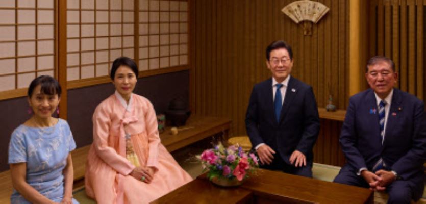 한일 정상, 과거사 문제 논의…“미래 협력 방향 모색”