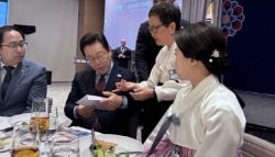 “美 공항서 체포된 한국인 도와달라”…李대통령에 편지