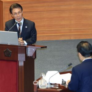 여야, 연이틀 대정부질문 난타전…관세·美구금사태 두고 격돌