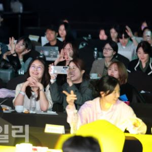 "우리가 시간 없는 이유, 그놈의 쇼츠 때문"…화제의 ‘말말말’