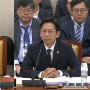 배경훈 “LLM은 출발점… 소버린 AI, 글로벌 빅테크도 공감”