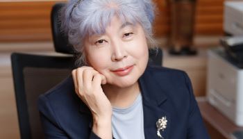 제19회 유영번역상에 전수용 한국문학번역원장