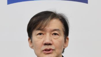 지지율 늪 빠진 혁신당…조국, 당권 복귀로 반전 찾을까