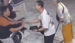 "CCTV 확인 좀…" 베트남 상인, 실종 韓노모 찾아 직접 나섰다(영상)