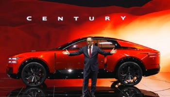 "철판 두드려 차 만들었죠"…세계 1위 완성차 '토요타'의 시작