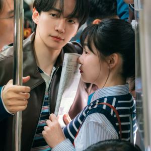 '태풍상사' 이준호×김민하, 지하철 명장면 재탄생?