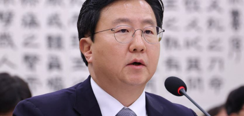 노만석에 응수한 정진우 지검장 "중앙지검은 의견 달랐어"