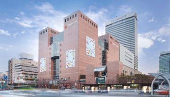 신세계百 강남점, ‘매출 3조’ 조기달성…“내년 4조 간다”