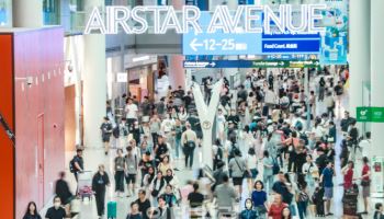 관광비자 입국자 650만명 돌파, 역대 최고 기록 갱신하나