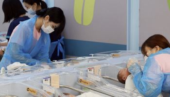 '2주에 4천만 원' 천차만별 산후조리원 비용…'여기는' 반값