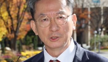 [속보]정성호 "대장동 항소 여부, 신중하게 판단하라 해"