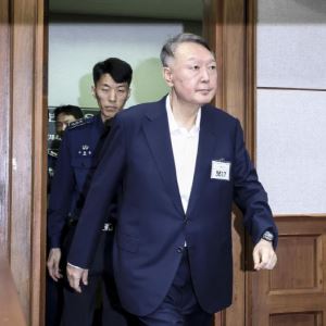 'VIP 격노' 윤석열 해병특검 첫 출석…"진술거부 없이 진행"(종합)