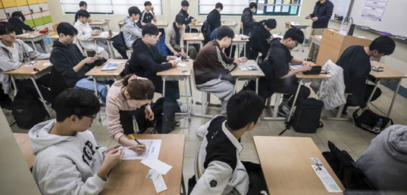 “수학 난도 작년과 비슷…최상위권 변별력은 강화”