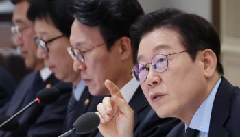 "75만 공무원 일어서야" vs "0.01%만 떨어"...'尹 걱정' 누가