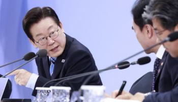 李대통령 "경기 북부 배제돼 안타까워…실질 보상 미흡"