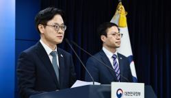 한미, 3500억달러 대미투자 MOU 서명…車관세 11월부터 인하