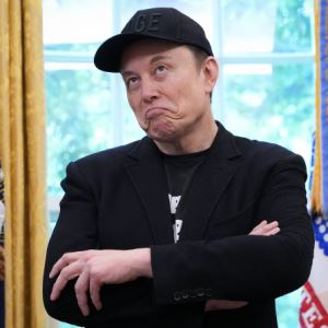 [美특징주]테슬라, 머스크 1조달러 보상안 승인 후 주가는?