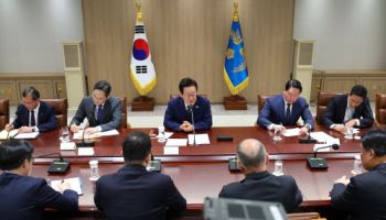 李대통령, 재계와 만나 “규제 철폐 가능한 것 지적해 주면 신속하게 정리”