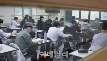 [단독]“종료 전 문제지 걷었다”…억울하다지만 해프닝으로 끝날 듯