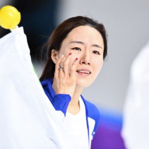 12년 만에 세계 기록 깨진 이상화 “12년간 함께한 기록, 안녕!”