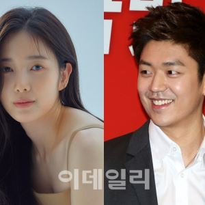 에이프릴 윤채경, '8세 연상 돌싱' 이용대와 열애설
