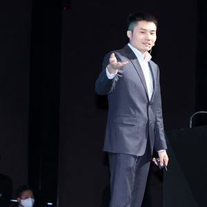 관람객 몰린 휴머노이드···임문영·최태원·제임스 김 “AI 시대, 韓 승부수"