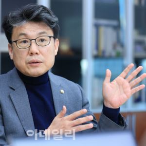 재고주택 안 풀리면 집값 못 잡는다… 진성준 "보유세부터 손봐야”