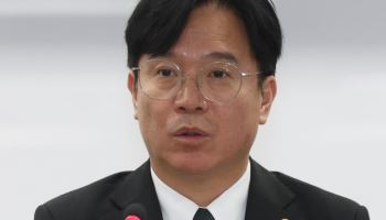 ‘새벽배송=발암물질’ 발언, 갈등만 키우고 해법은 실종