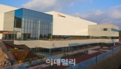 한화, 제주에 민간 최대 위성제조 허브 구축…위성 연간 100기 생산