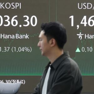 코스피, ‘외국인·기관 쌍끌이 순매수’에 4030선 마감…코스닥도 오름세