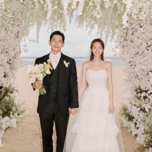온주완♥방민아, 극비 발리 결혼식 사진 공개