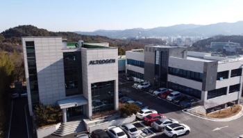 [단독]할로자임, 독일서 '키트루다SC' 유통 금지 가처분 승소…알테오젠에 미칠 파장은?