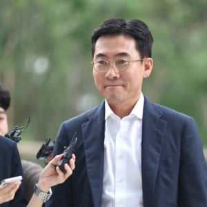 '집사 게이트' 조영탁, 횡령·배임 혐의로 두번째 구속심사