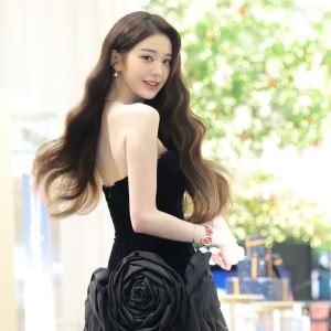 장원영, 크리스마스 선물같은 미소                                                                                                                                                                        