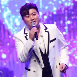 김호중 팬카페 트바로티, 연말에도 꾸준한 선행…  5억 기부