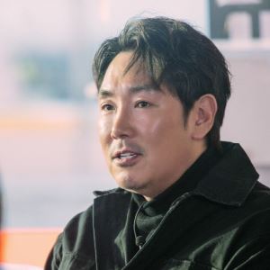 SBS, '소년범' 전력 숨겨온 조진웅 목소리 다큐서 뺀다