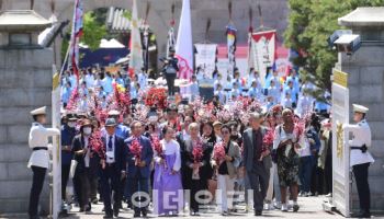 용산 대통령실 시대 마침표…청와대 이사 본격 시작