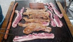 연말 ‘삼겹살 회식' 못하나…“치사율 100%, 30년 만에 발생”