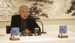 82세에 불타오른 창작열…황석영 "한쪽 눈 안 보여도 썼다"