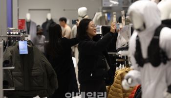 오픈 하루 앞둔 무신사 메가스토어 용산