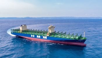 ‘부산 이전에 매각에’…복합변수에 빠진 HMM