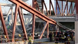 '광주대표도서관 붕괴' 밤샘 수색에도 2명 못 찾아