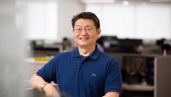 이오플로우, 내년 1월 항소심에 '사활'…특허에 경영권도 내줬다