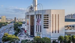 '노조조끼' 손님 제지 논란 롯데百…정현석 대표 직접 사과