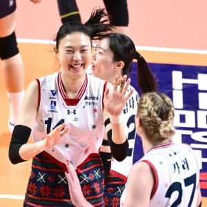 '블로킹 15대2' 현대건설, GS칼텍스 제압...파죽의 4연승 질주