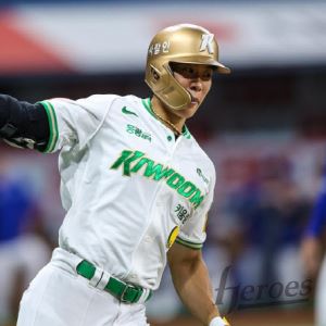 ESPN "MLB 5개 팀, 송성문에게 관심"