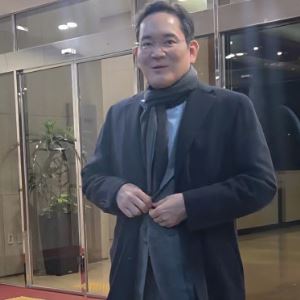 미국 출장 마친 삼성 이재용…"열심히 일하고 왔다"
